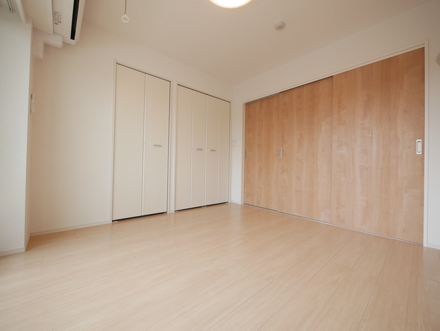 その他部屋・スペース　★明るい洋室で住み心地が良さそうですね★