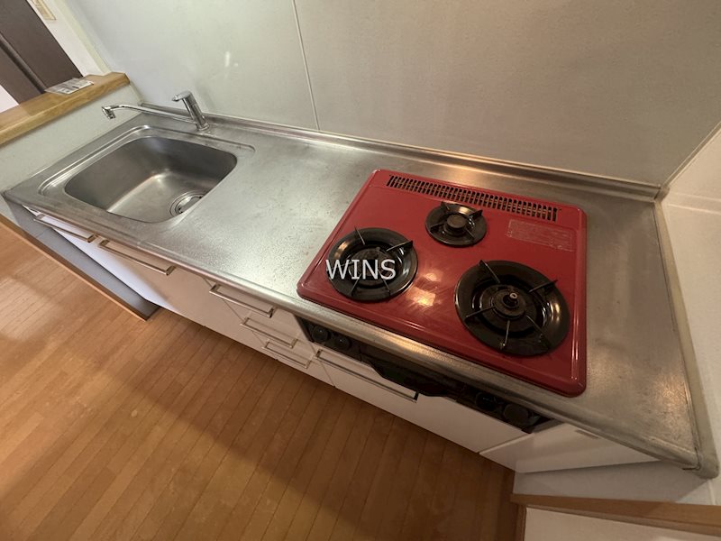 キッチン　別部屋参考写真です