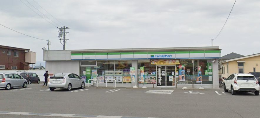 コンビニ　ファミリーマート一宮西萩原店（コンビニ）まで860m