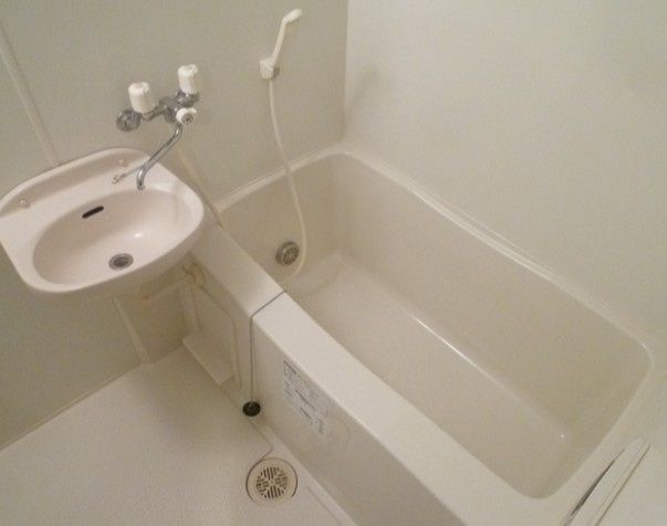 バス・シャワールーム　☆ゆったりくつろげるお風呂☆