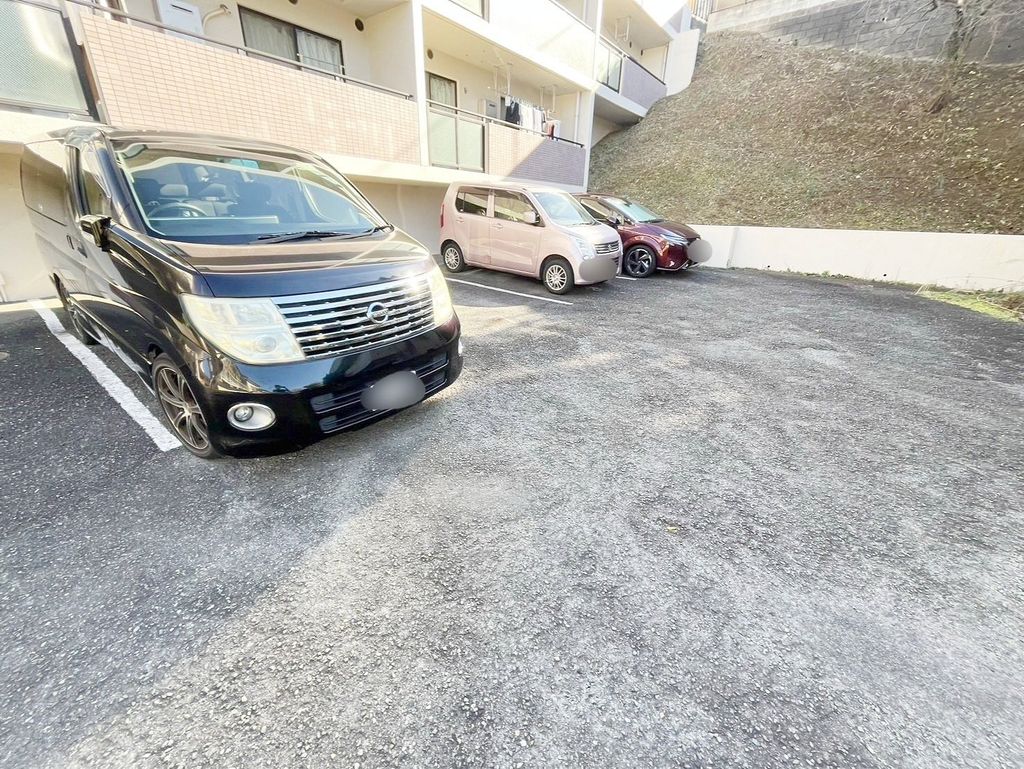 駐車場　駐車場