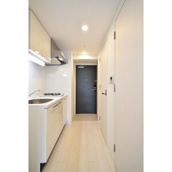 トイレ　玄関・廊下