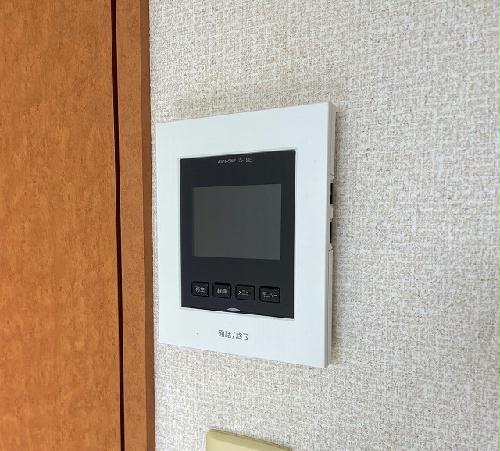セキュリティ　モニター付きインターホン