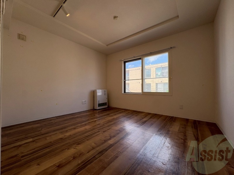 居室・リビング　広くてきれいなリビングです！快適に過ごせそうですね。