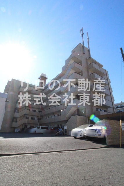 建物外観　管理人勤務☆駅まで平坦な道のりなのでゆったりと通勤通学可♪