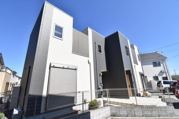 建物外観　お写真は同物件別棟の参考写真です