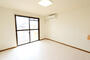 居室・リビング　※同建物同タイプの別の部屋