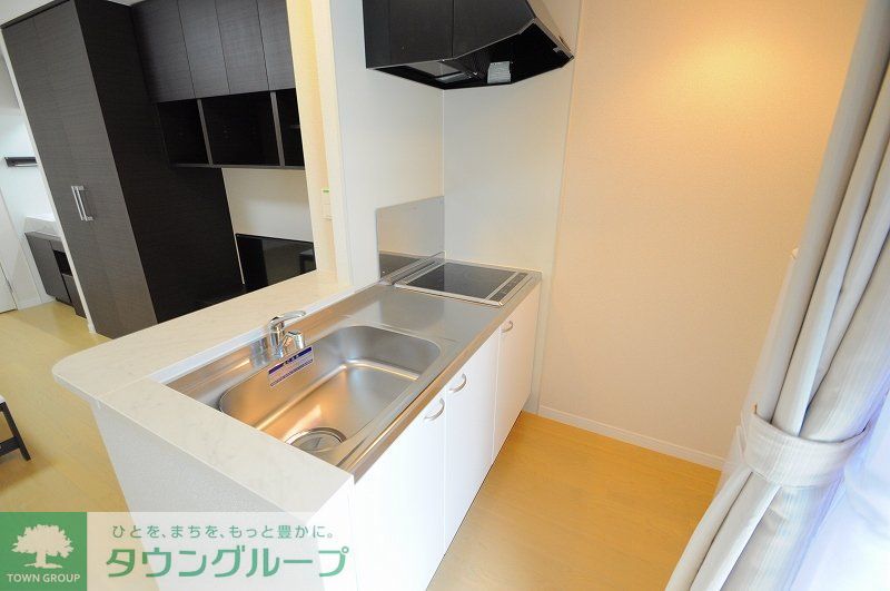 キッチン　仕様・設備は原状と異なる場合有。現状優先