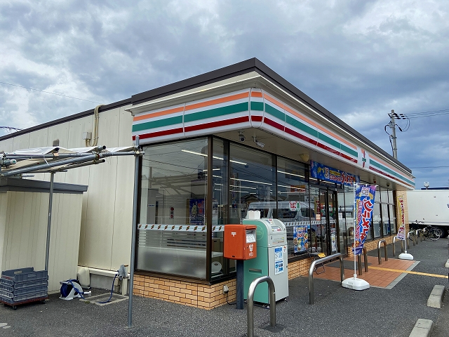 コンビニ　セブンイレブン田原本千代店（コンビニ）まで787m