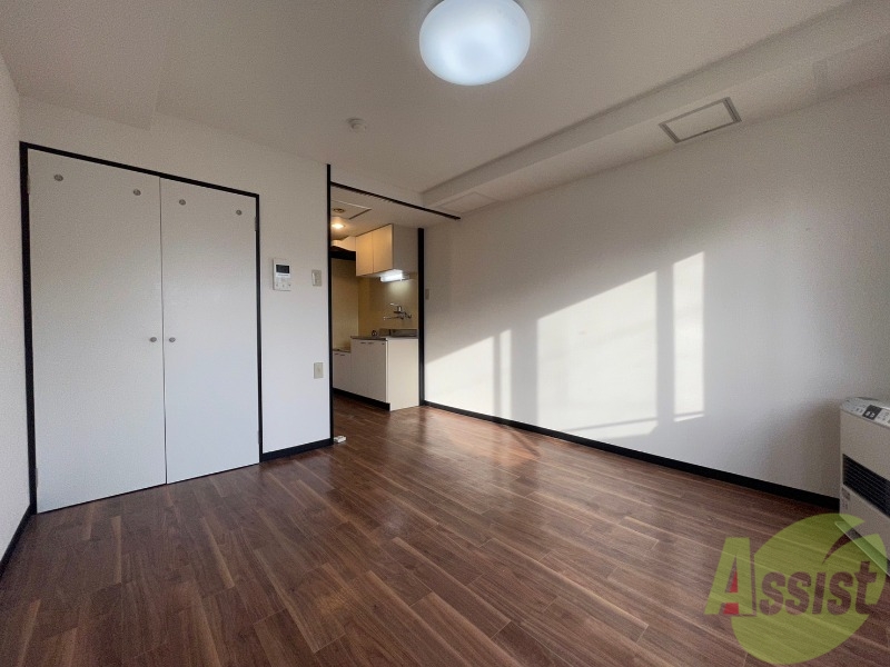 居室・リビング　広くてキレイなお部屋が広がっていて、充実した生活が送れそう。