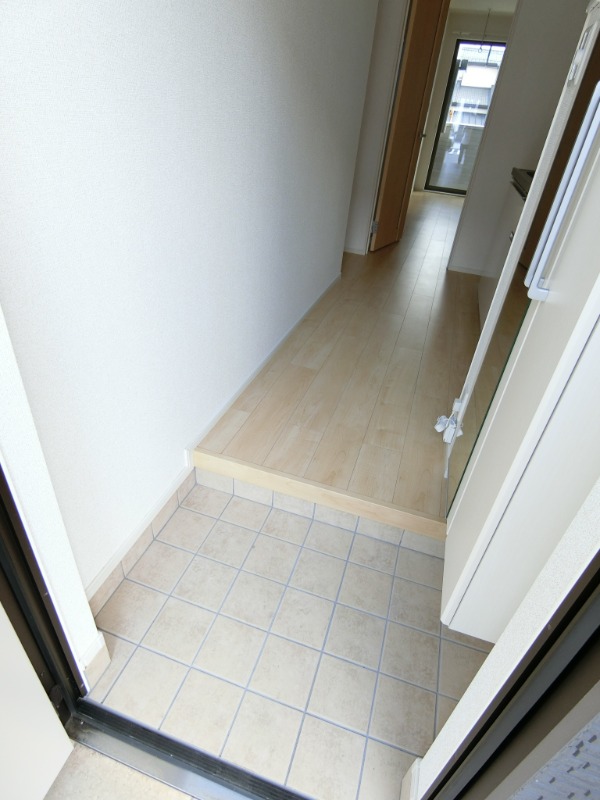 玄関　図面と現状に相違がある場合には現状を優先