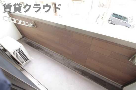 バルコニー　お洗濯にも便利なバルコニー付き