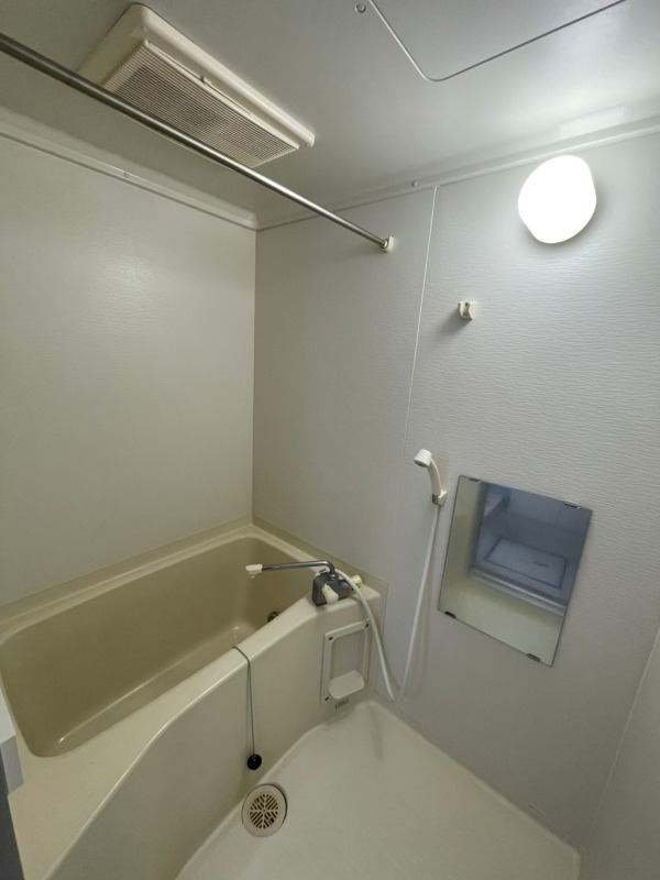 バス・シャワールーム　※別部屋参考写真