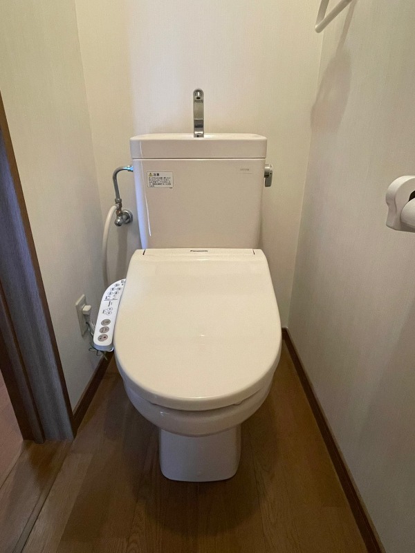 トイレ　※別部屋参考写真