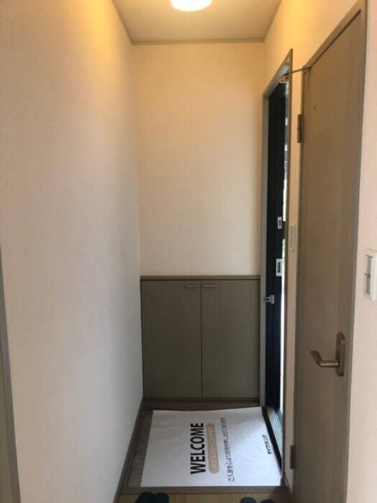 玄関　玄関