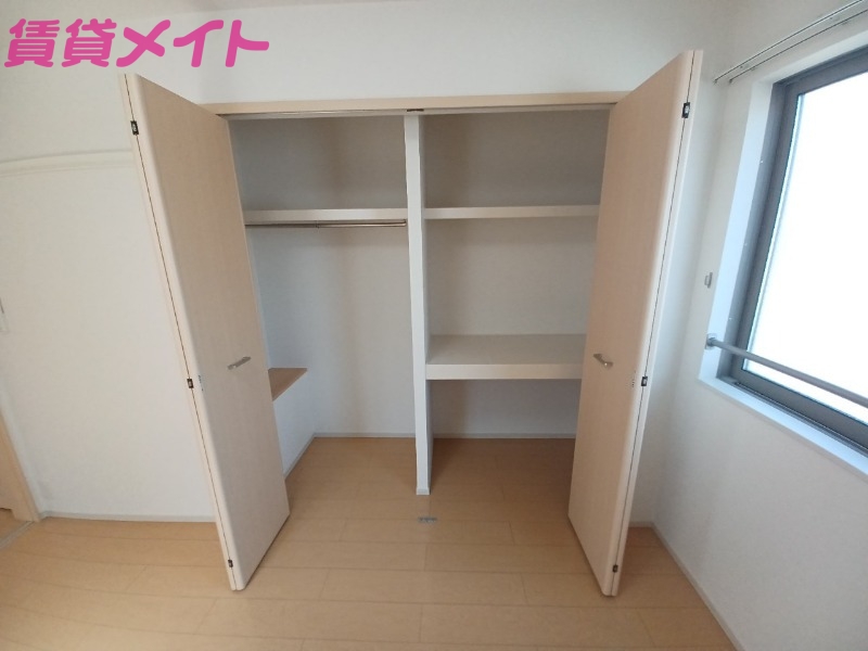 収納　同型別部屋参考写真です
