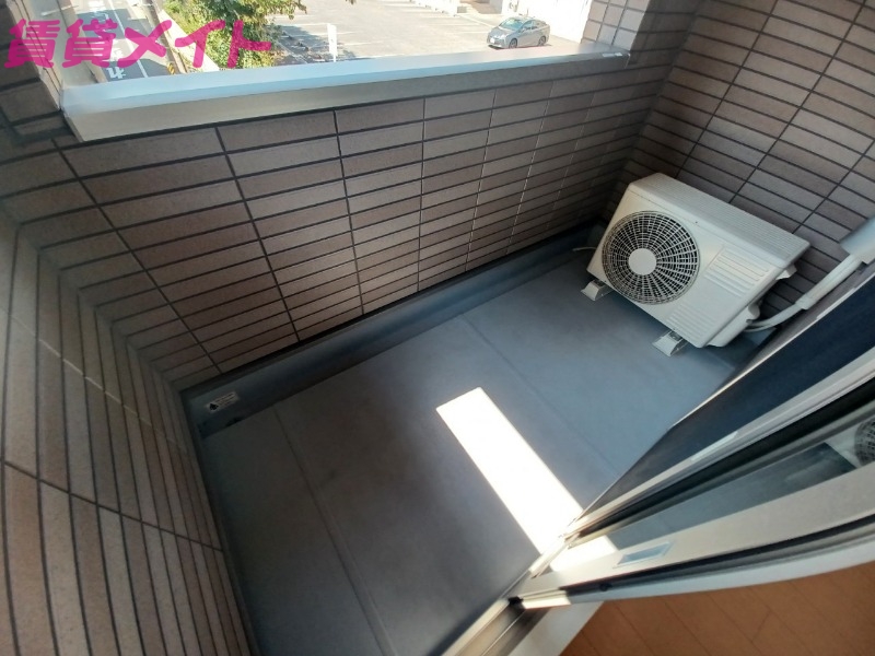 バルコニー　同型別部屋参考写真です