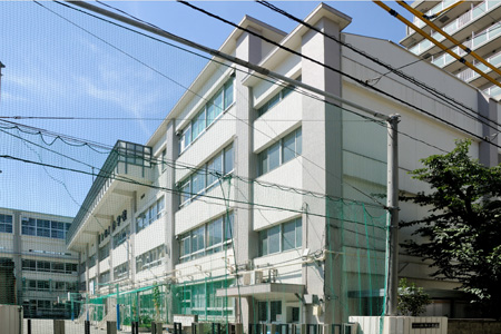 小学校　江東区立臨海小学校（小学校）まで356m