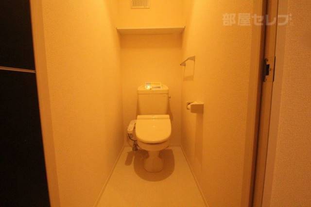 トイレ　※２０２号室内装写真参照