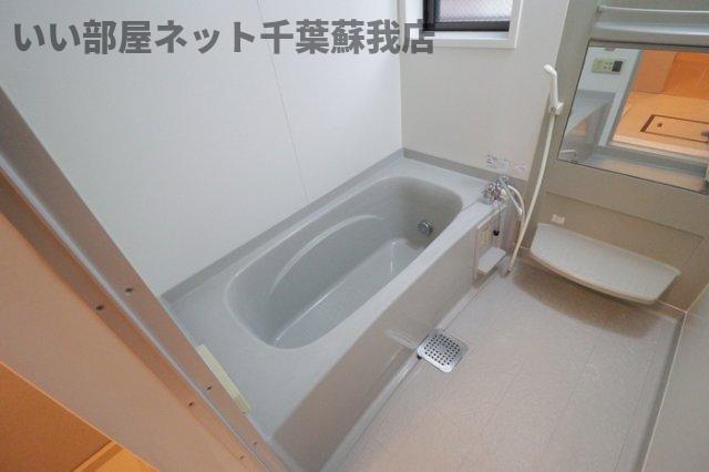 バス・シャワールーム　ゆったり過ごせるお風呂です
