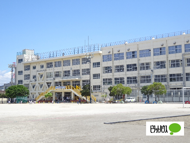 小学校　市川市立塩焼小学校（小学校）まで802m