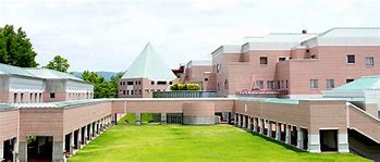大学・短大　私立大阪芸術大学短期大学部（大学・短大）まで304m