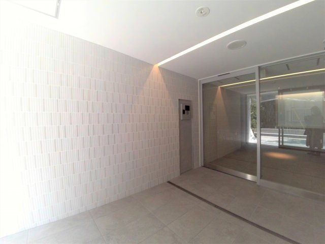 エントランス　【エルスタンザ文京湯島】