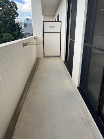 バルコニー　バルコニー付きです