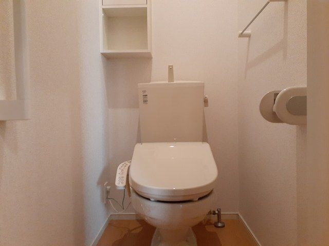 トイレ　コンパクトで使いやすいトイレです