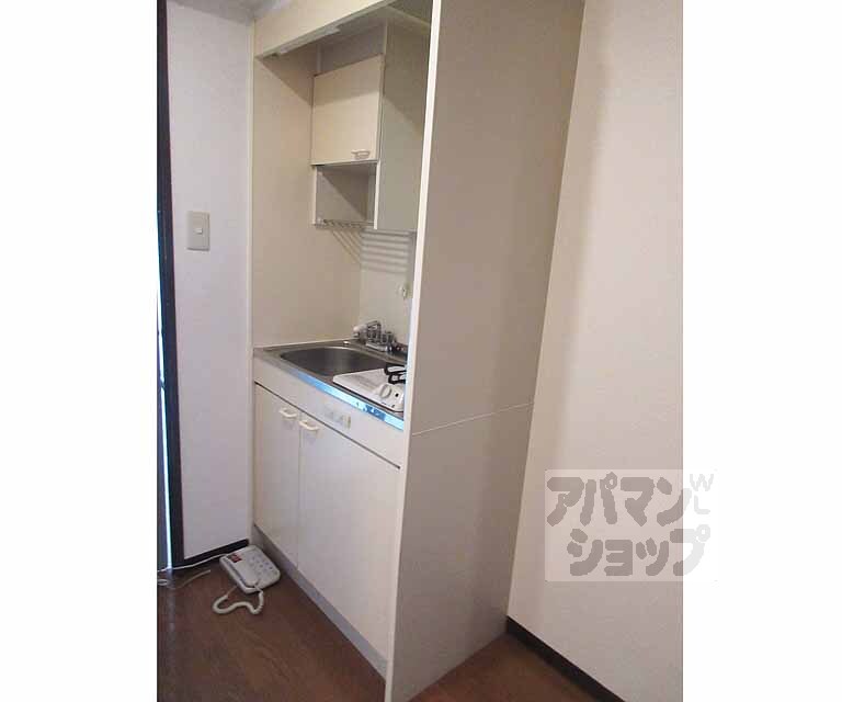 キッチン　キッチン全体写真。