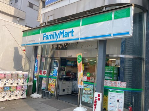 コンビニ　ファミリーマート（コンビニ）まで483m