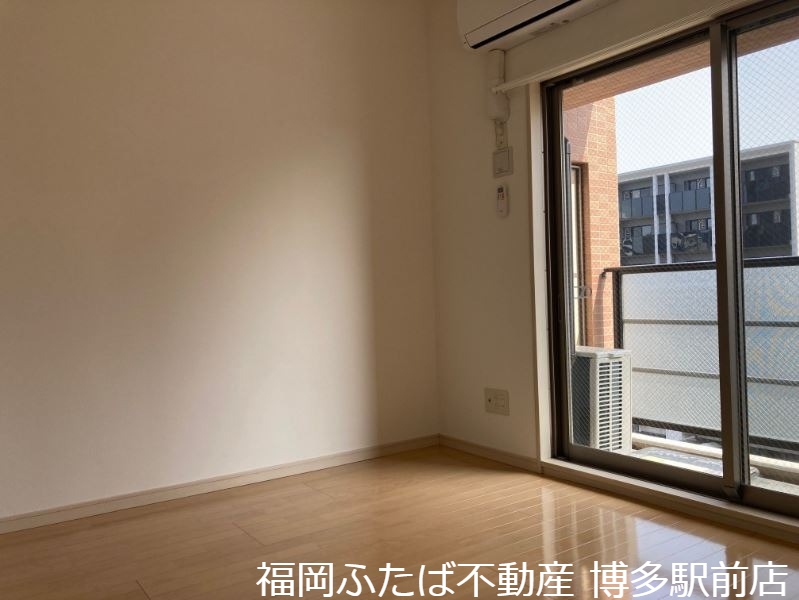 GRANDEUR住吉弐番館の居間写真