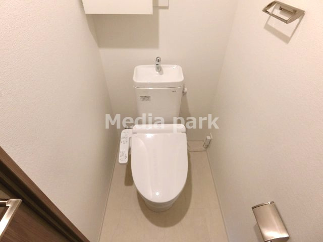 トイレ　同物件別のお部屋の写真です。参考写真です。
