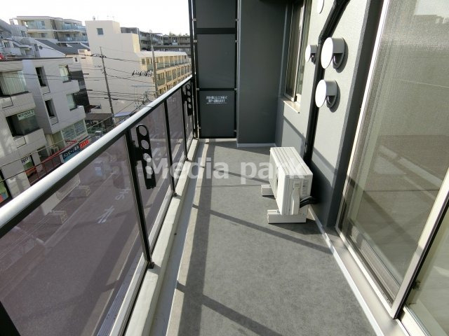 バルコニー　同物件別のお部屋の写真です。参考写真です。