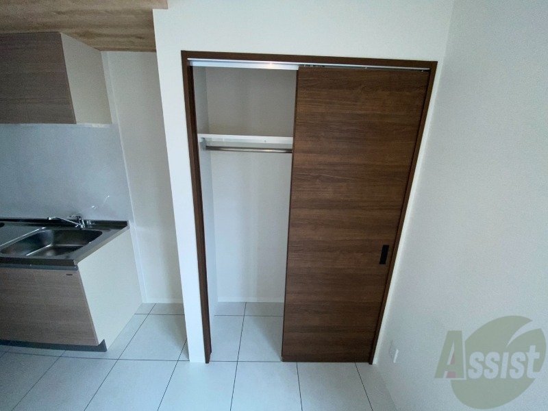 収納　寝室の収納です。部屋がすっきり片付きます。