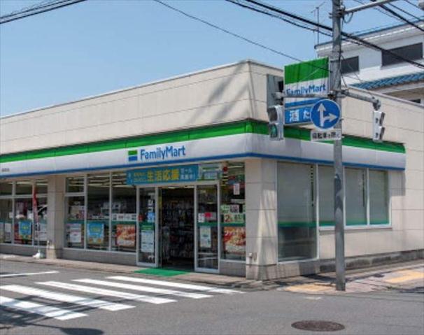 コンビニ　ファミリーマート国立駅北店（コンビニ）まで2535m