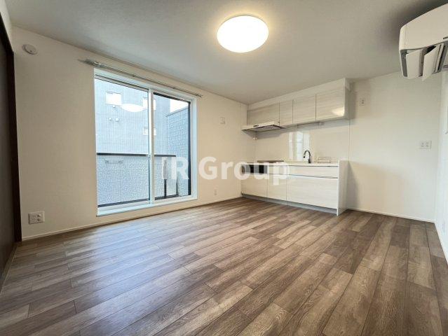 フォレストメゾン773の居間写真