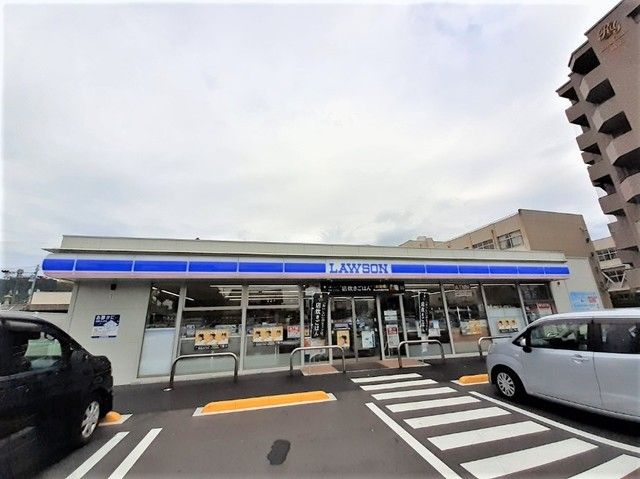 コンビニ　ローソン丸亀土器町西五丁目店（コンビニ）まで500m
