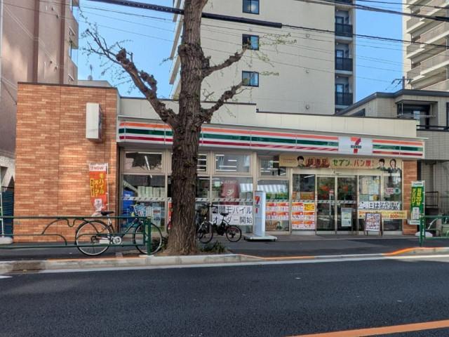 コンビニ　セブンイレブン　中野弥生町５丁目店（コンビニ）まで140m