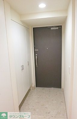 玄関　お問合せは(株)タウンハウジングレジデンス事業部【03-…