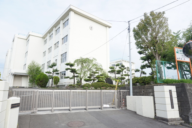 中学校　南光台中学校（中学校）まで450m