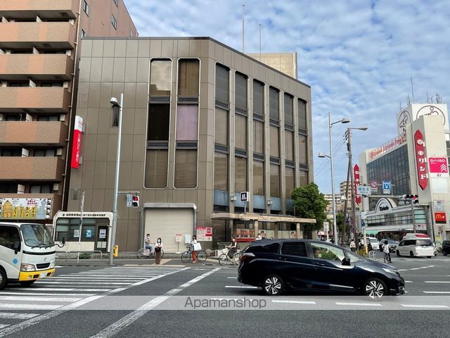 銀行　（株）三菱ＵＦＪ銀行／城東支店（銀行）まで446m