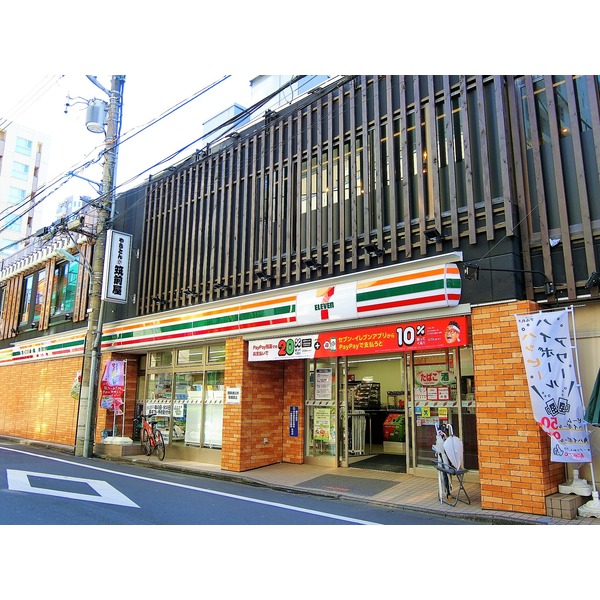 コンビニ　セブンイレブン　調布駅東口店（コンビニ）まで114m