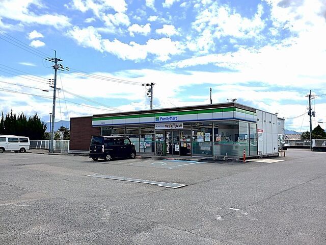 コンビニ　ファミリーマート豊田店様（コンビニ）まで1200m
