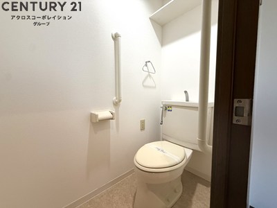 トイレ　コンパクトで使いやすいトイレです♪