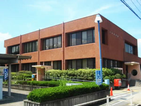 図書館　名東図書館（図書館）まで1010m