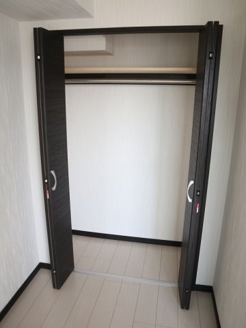 収納　お洋服もたくさんしまえますよ