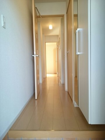 玄関　シンプルで使いやすい玄関です