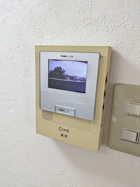 セキュリティ　★★モニター付きインターホンで室内にいながら来客対応が出来ま