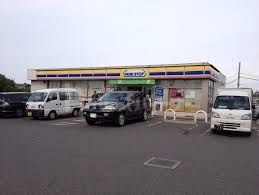 コンビニ　ミニストップ市川東高校前店（コンビニ）まで360m